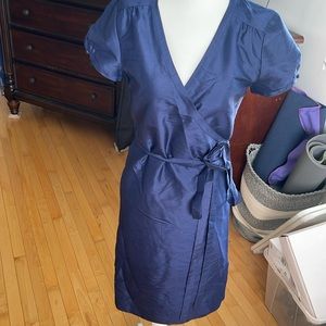 EUC J Crew wrap dress in blue size 4 knee length